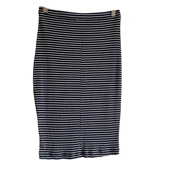 Farm Rio ribbed blue & white striped stretch pull on skirt excellent condition - Picture 6 of 9